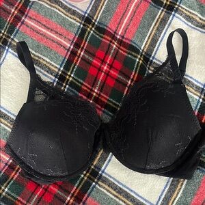 Spanx 36DD Undetectable Bra
